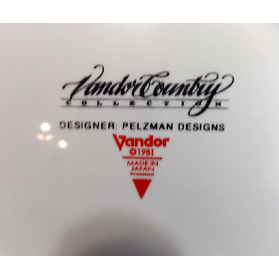 VINTAGE 1981 VANDOR FARM COUNTRY COLLECTION PELZMAN 4 PC. LUNCHEON PLATE SET