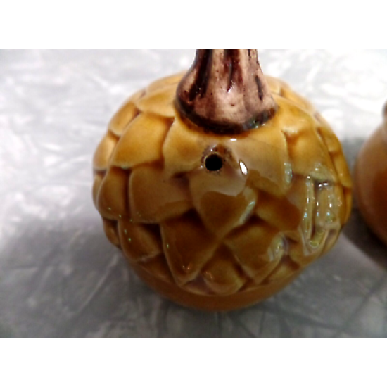 WILLIAMS SONOMA B. EIGEN DESIGN TAN ACORN PATTERN 4 PC. SALT & PEPPER SHAKER SET