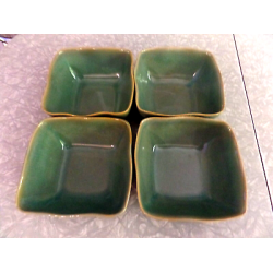 K-N KAREN NEUBURGER SAGE 4 PC. SOUP/SALAD BOWL SET in the "WILLOW" PATTERN