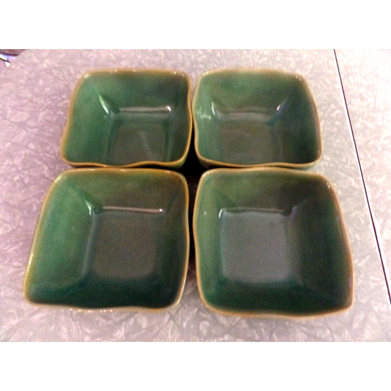 K-N KAREN NEUBURGER SAGE 4 PC. SOUP/SALAD BOWL SET in the "WILLOW" PATTERN
