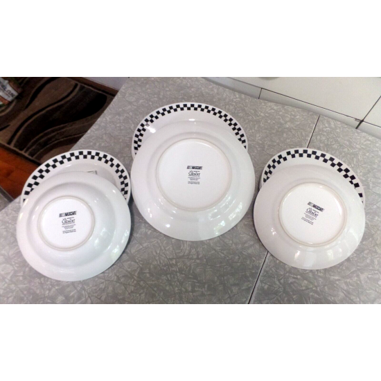 OFFICIAL "NASCAR" VICTORY RACING 11 PC. DINNERWARE SET by GIBSON "2002"