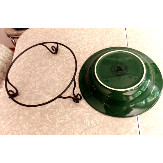 LONGABERGER POTTERY GREEN "WOVEN TRADITIONS" SERVING BOWL W/ FOOTED METAL STAND