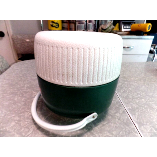 VINTAGE "1977" COLEMAN 2 GAL. GREEN AND WHITE COOLER JUG with SPIGOT & HANDLE