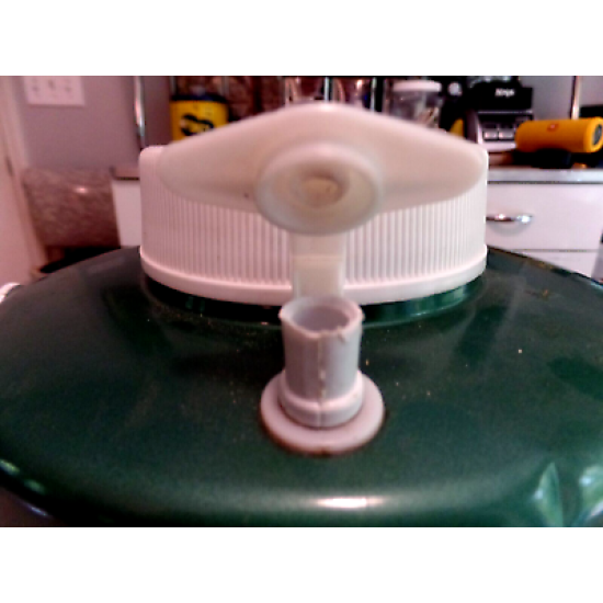 VINTAGE "1977" COLEMAN 2 GAL. GREEN AND WHITE COOLER JUG with SPIGOT & HANDLE