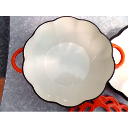 TECHNIQUE CAST IRON ENAMELWARE 2.5 QUART"PUMPKIN" SHAPED CASSEROLE DISH with LID