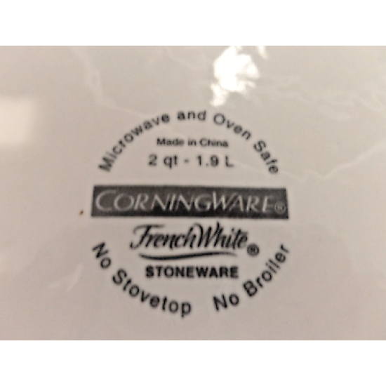 CORNINGWARE STONEWARE FRENCH WHITE 2 QT. ROUND CASSEROLE DISH