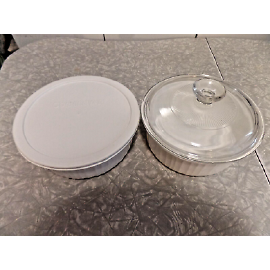 4 PC. CORNINGWARE STONEWARE FRENCH WHITE 1.5 QT. ROUND CASSEROLE SET W/LIDS