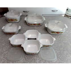 VINTAGE CORNING WARE 14 PC. "SPICE of LIFE" VEGETABLE PATTERN CASSEROLE DISH SET