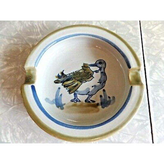 LOUISVILLE STONEWARE KENTUCKY RARE ROUND ASH TRAY in the "FLYING DUCK" PATTERN