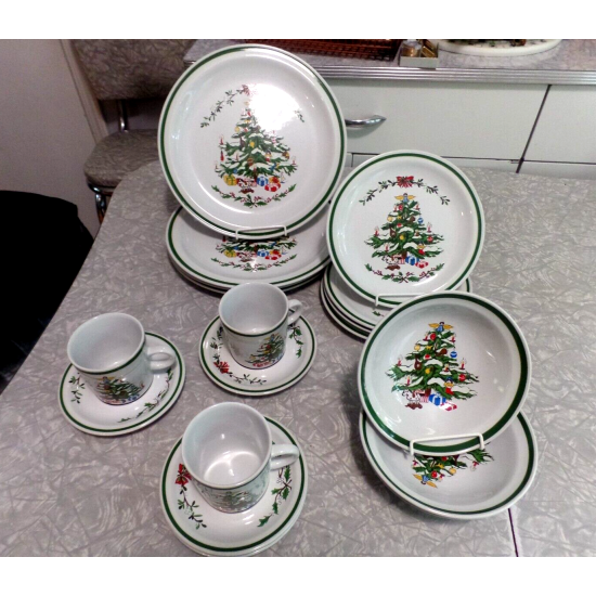 TMAS TREE STONEWARE 18 PC. DINNERWARE SET