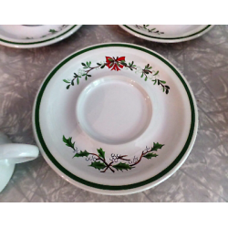 TMAS TREE STONEWARE 18 PC. DINNERWARE SET