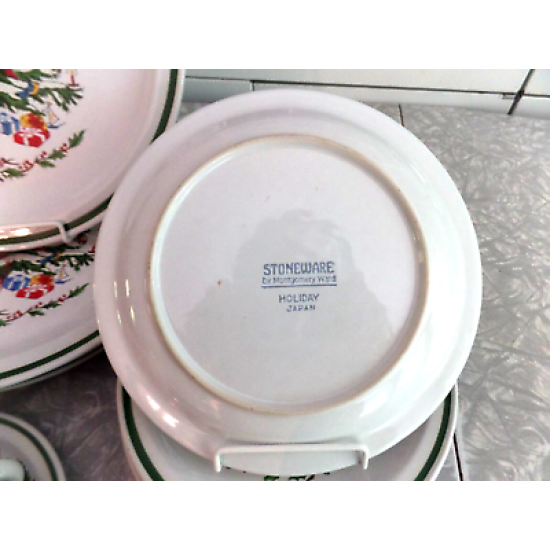 TMAS TREE STONEWARE 18 PC. DINNERWARE SET