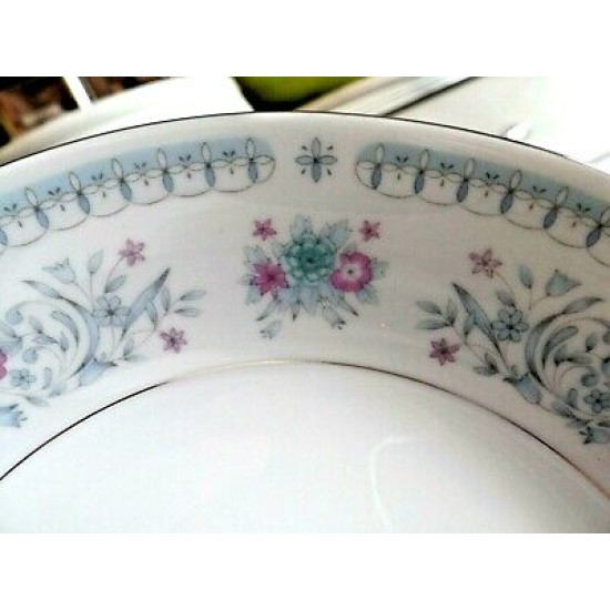 CROWN MING FINE CHINA 4 PC. SOUP/CONSOMME' BOWL SET in the "HARMONY" PATTERN