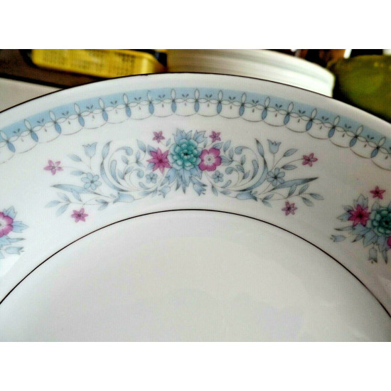 CROWN MING FINE CHINA 4 PC. SOUP/CONSOMME' BOWL SET in the "HARMONY" PATTERN