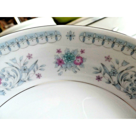 CROWN MING FINE CHINA 4 PC. SOUP/CONSOMME' BOWL SET in the "HARMONY" PATTERN