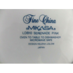 2 PC. MIKASA FINE CHINA 8" SALAD/LUNCH PLATE SET in the "SERENADE" PINK PATTERN