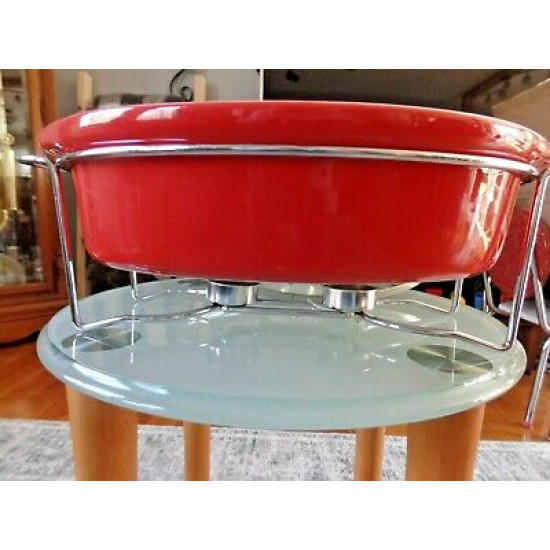 TEMP-TATIONS OVENWARE 2 1/2 QUART RED OVAL CASSEROLE DISH w/LID and SERVE TRAY
