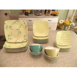 NEVR USED"TRISH RICHMAN"SPRING LIME STARDUST BLUE TURQUOISE 24PC. DINNERWARE SET
