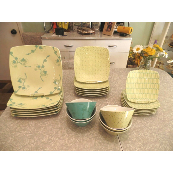 NEVR USED"TRISH RICHMAN"SPRING LIME STARDUST BLUE TURQUOISE 24PC. DINNERWARE SET