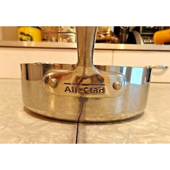 ALL-CLAD 1.5 QUART NON STICK SAUCE PAN
