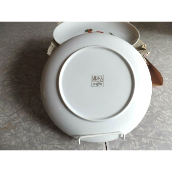 NEW MINT MIKASA 4 PC. SALAD/BREAD PLATE SET in the "CHRISTMAS BEAR" PATTERN