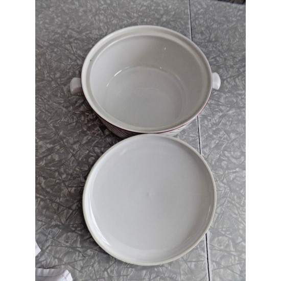 MIKASA ULTRA CERAM BAKE&SERVE UP012 "STRAWBERRIES" 2 Qt. CASSEROLE DISH W/LID